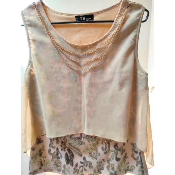 None Tops - Sequenced top with detachable chain